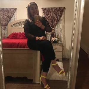 Meet your Posher, Iris